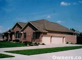 312 Hampton Pl, Xenia, OH 45385