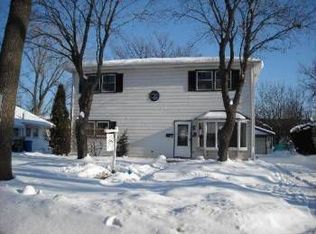 57 N Warrington Rd, Des Plaines, IL 60016