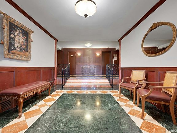 4th image of 838 Pelhamdale Road #1C