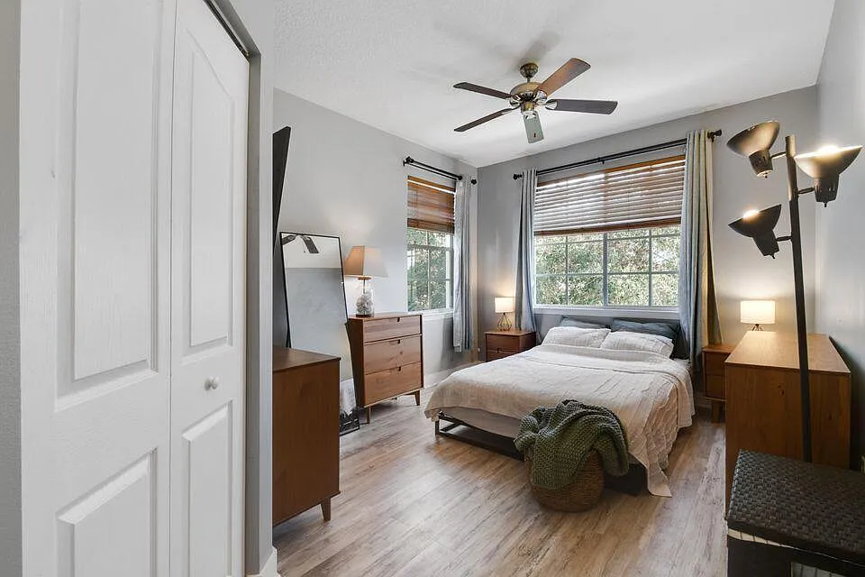 3 bed, 1193 sqft, $2,950 — Photo 4
