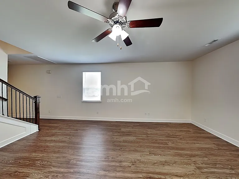 4805 Horatio Ct — Photo 7