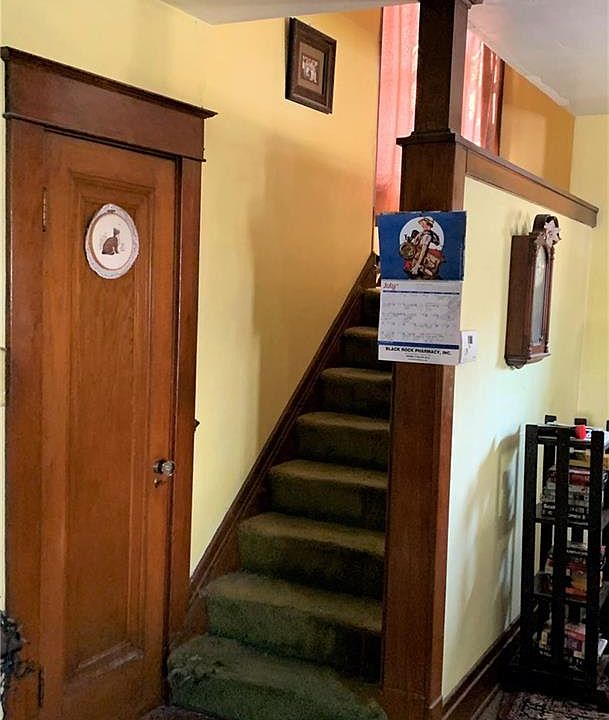 2nd image of 138 Lasalle Ave