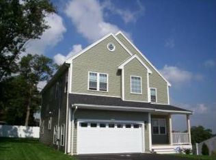 1 Spaulding St, Quincy, MA 02169