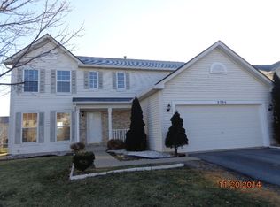 2736 Carlsbad Cir, Aurora, IL 60503