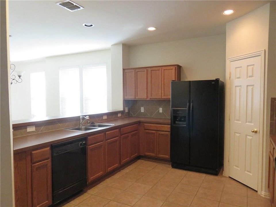 1st image of 6001 Calloway Dr