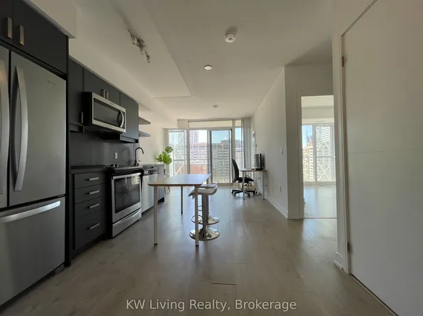 50 Wellesley St E, Toronto, ON