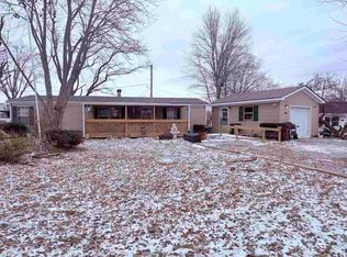 103 E Graceland Heights Dr, Hagerstown, IN