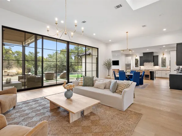 164 Arabian Ln, Driftwood, TX 78619