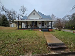 143 N Woodford Ave, Luverne, AL 36049
