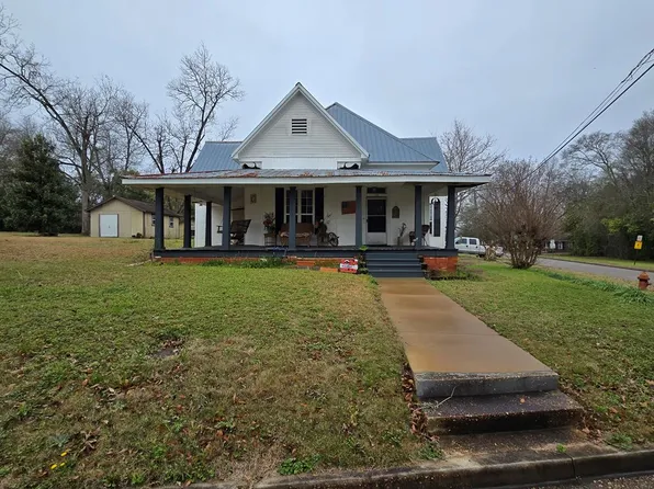 143 N Woodford Ave, Luverne, AL 36049