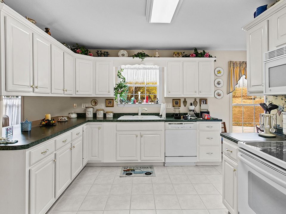 13th image of this home