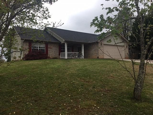 2nd image of 123 N Clover Hill Ridge Rd