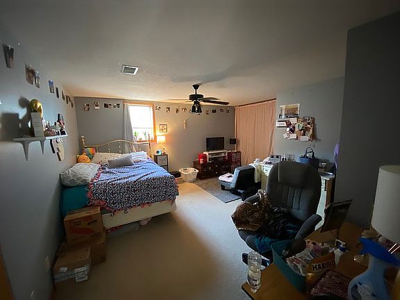 3rd image of 5 Woodlane Dr