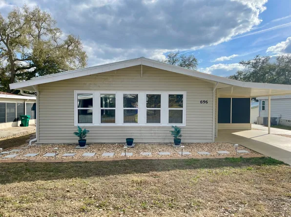 696 Cedar Ln #562, Lady Lake, FL 32159
