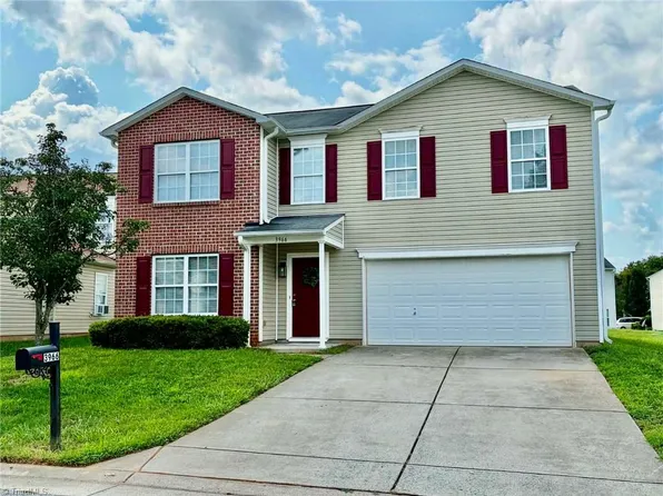 3966 Heather View Ln, Winston Salem, NC 27127