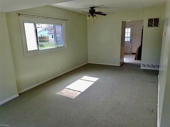 4th image of 5692 Anna Ct