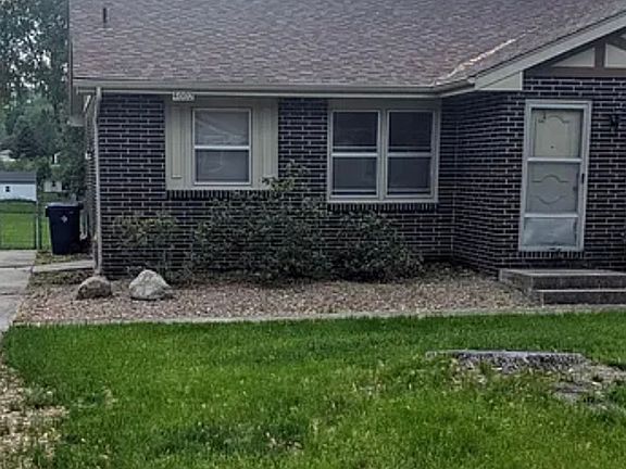 2nd image of 4002 77th St #4002
