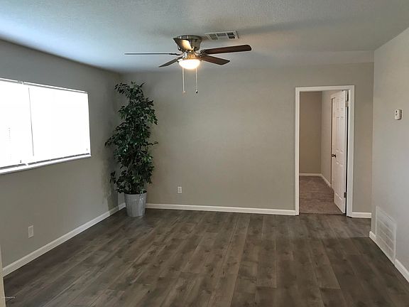 5th image of 2513 Marlowe Pl