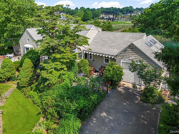 4th image of 68 Woodbine Avenue