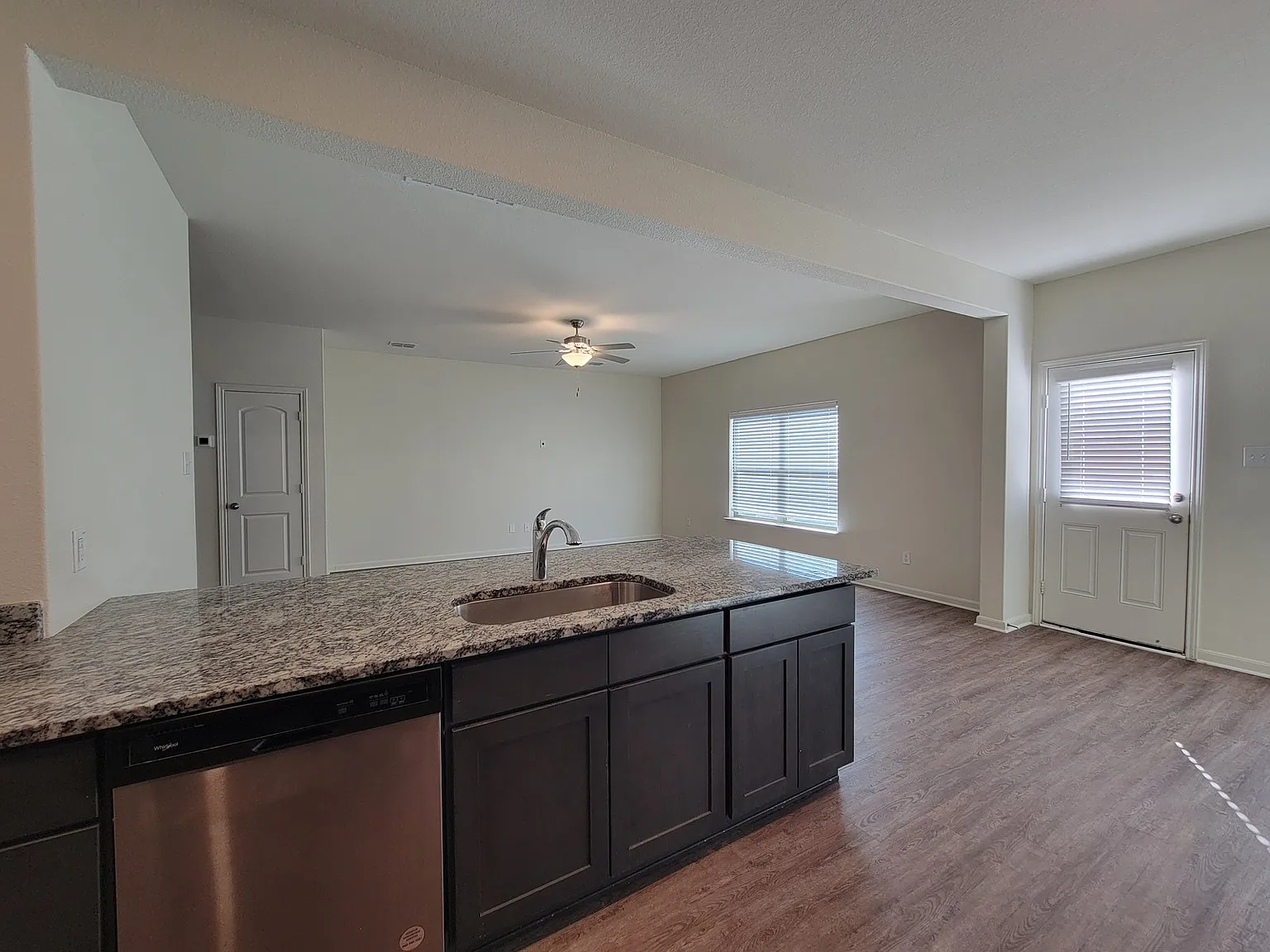 For Lease ; 752 Saratoga Drive ; Seagoville, Tx $2,195/Month ; $2,100 Security Deposit — Photo 3