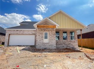 6805 Basswood Ave, Bentonville, AR 72713