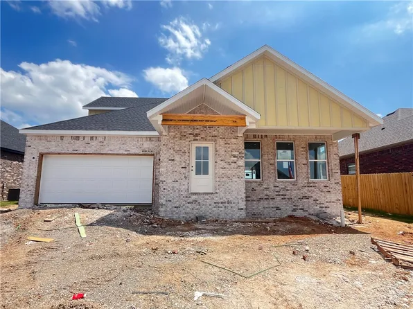 6805 Basswood Ave, Bentonville, AR 72713