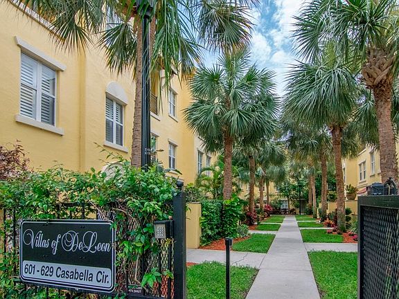 2nd image of 609 Casabella Cir