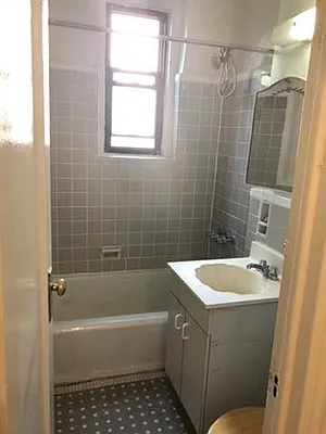 Rented by Smart NY Realty LLC | media 25