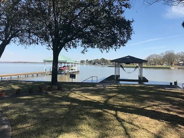 1st image of 2605 Driftwood Dr
