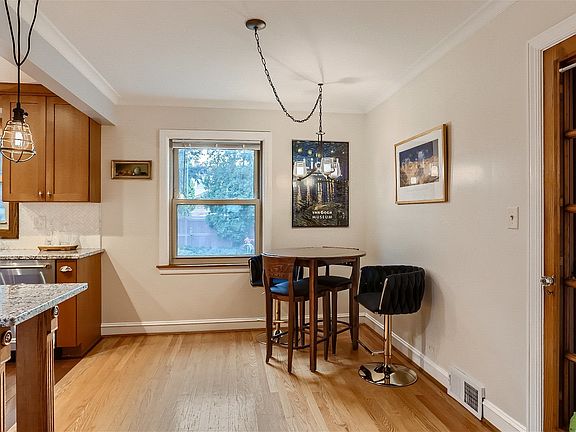 5th image of 2027 N 77th Ave