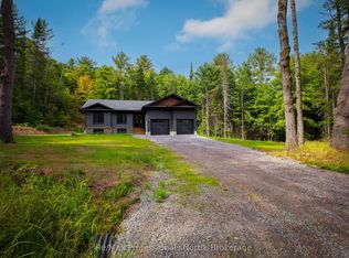 260 Stephenson 2 Rd W, Huntsville, ON P0B 1M0