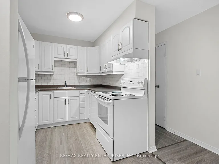 126 Bell Farm Rd #B04 — Photo 13