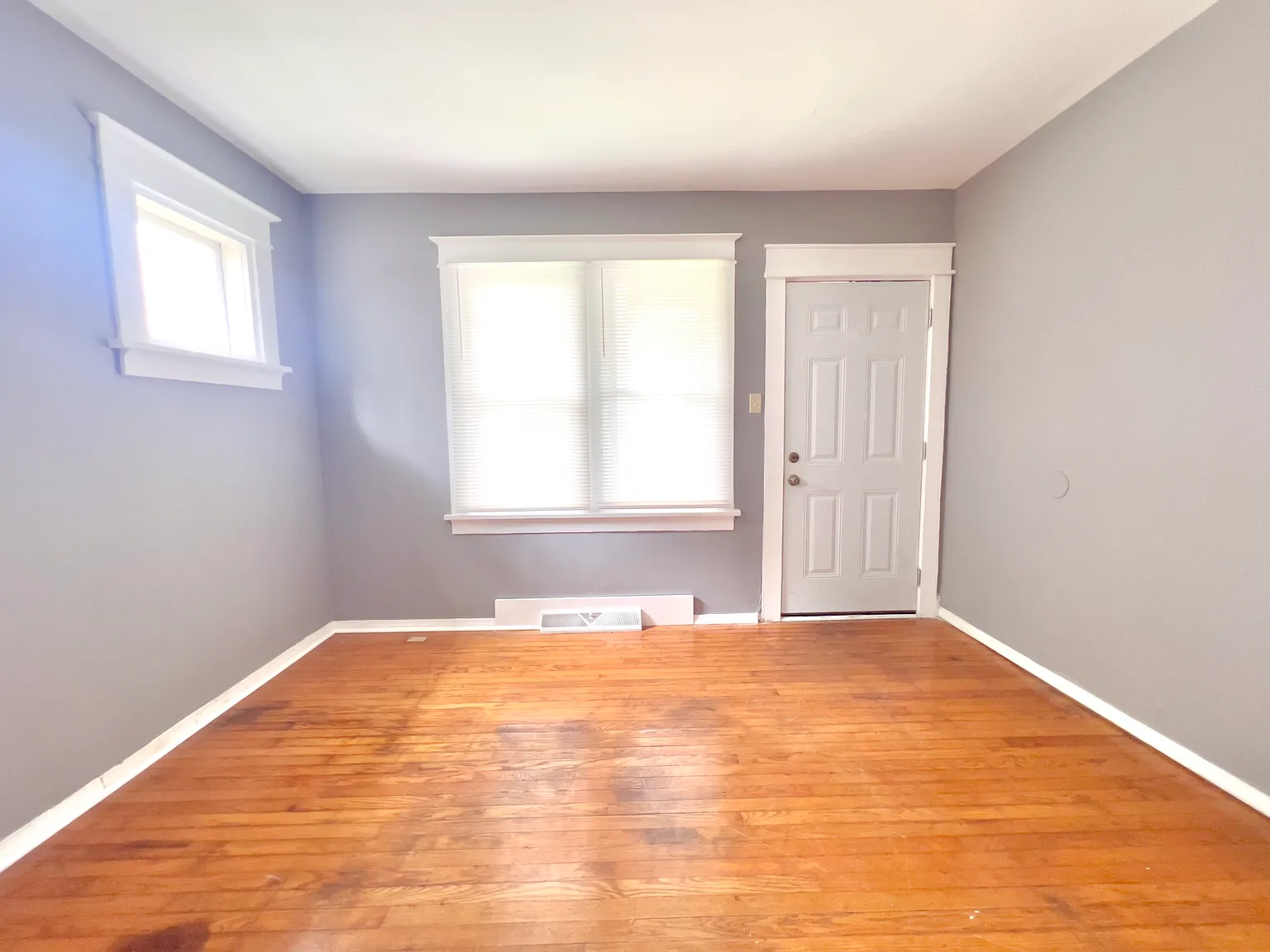 3 bed, 810 sqft, $1,399 — Photo 4