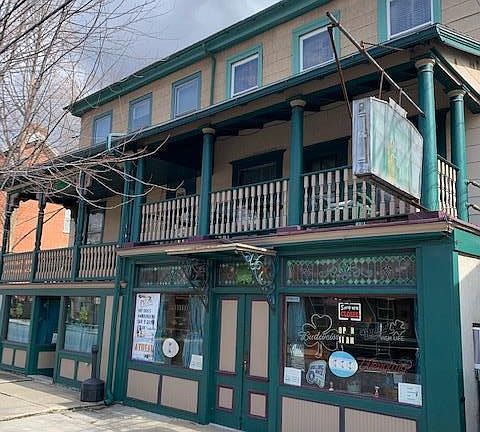 2nd image of 735 Front St