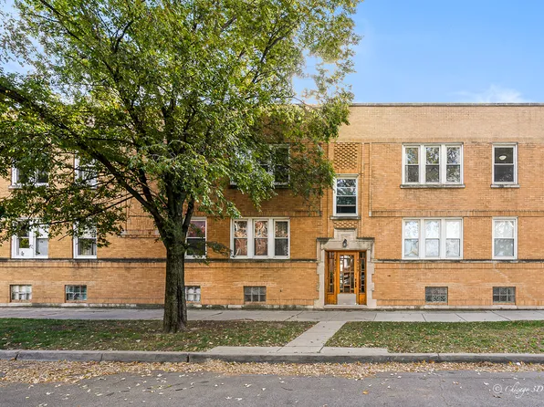 4309 W Roscoe St #2, Chicago, IL 60641