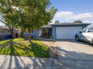 4579 N Hughes Ave, Fresno, CA 93705