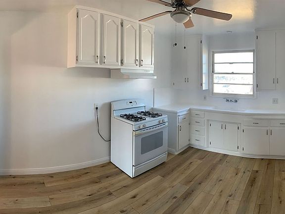 3rd image of 612 E Queen St APT 6