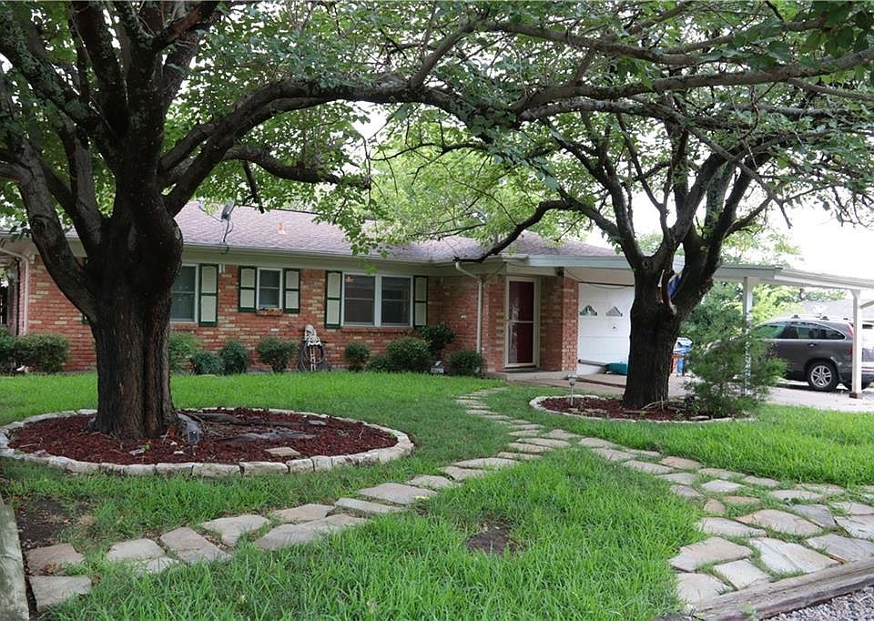 1st image of 814 Dalton Dr