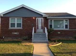 4729 W 98th Pl, Oak Lawn, IL 60453
