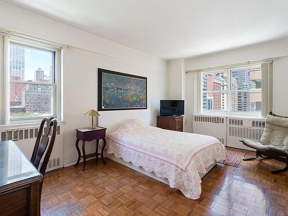 2nd image of 35 Park Ave APT 10C