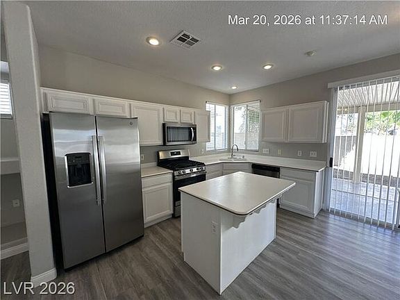 4th image of 9712 Floweret Ave