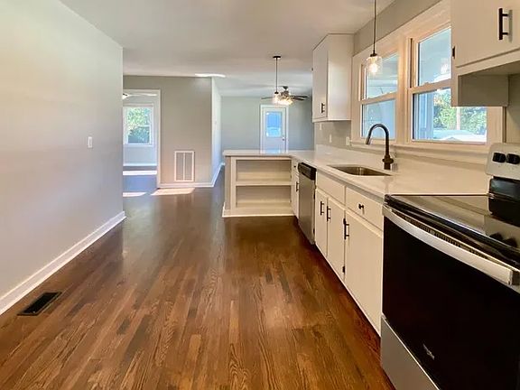 3rd image of 4220 Angier Ave