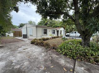 596 NW 109th St, Miami, FL 33168