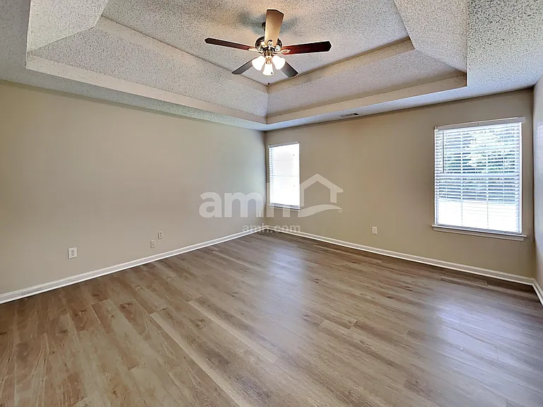 2921 Knoll View Pl — Photo 8