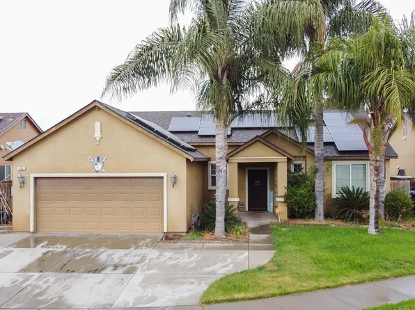 633 Bellis Ave, Dinuba, CA 93618