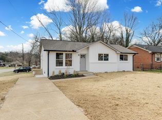 2165 W Richmond Hill Dr, Nashville, TN 37207