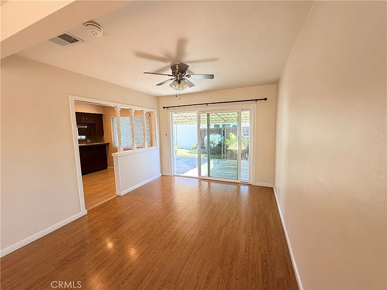 2513 Birch St — Photo 27