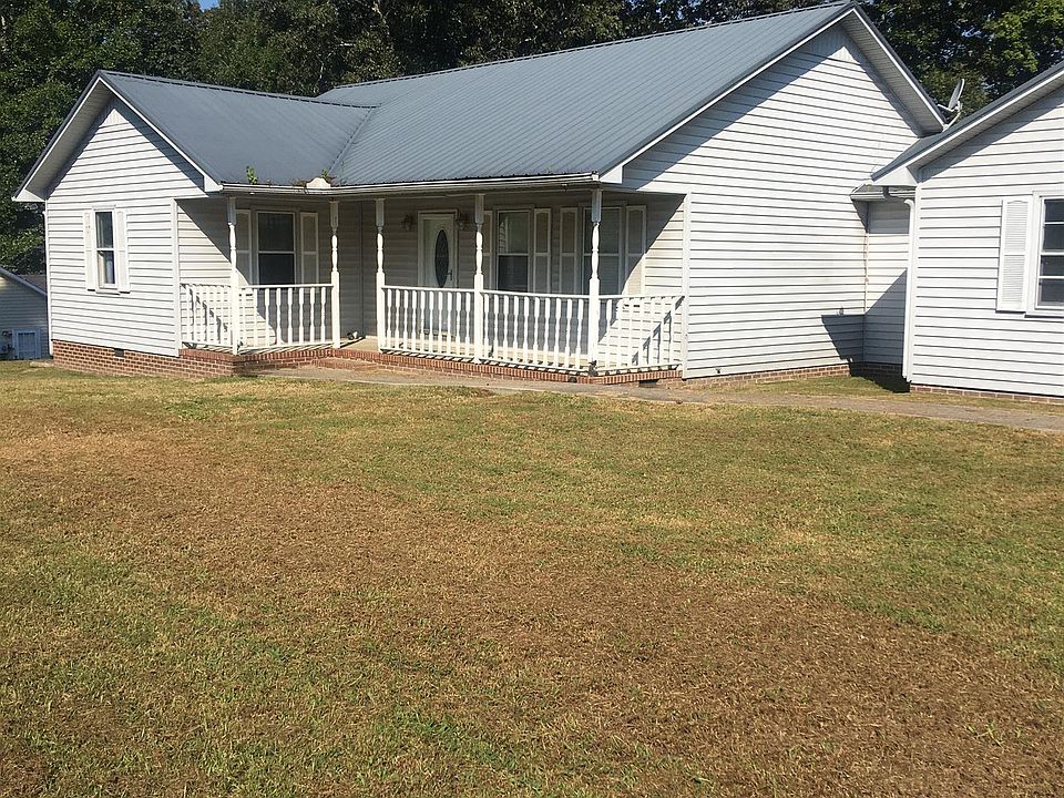 1st image of 228 River Bluff Dr W