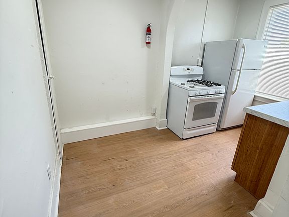 5th image of 98 S Edith St APT 104