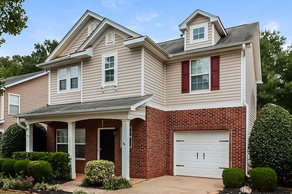 3 bed, 2.5 bath, 1488 sqft, $2,155 — Photo 4